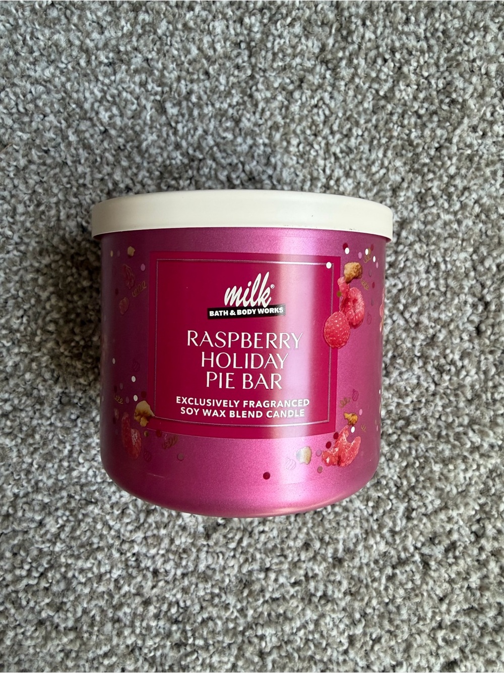 NEW Bath and Body Works x Milk Raspberry Holiday Pie Bar 3 wick candle